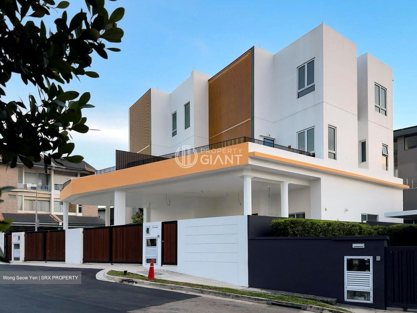 Toh Estate (D17), Semi-Detached #497009841